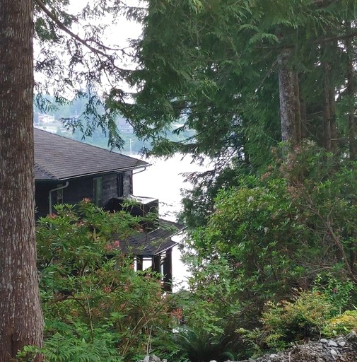 Caravans (Canada, Ucluelet, British Columbia)