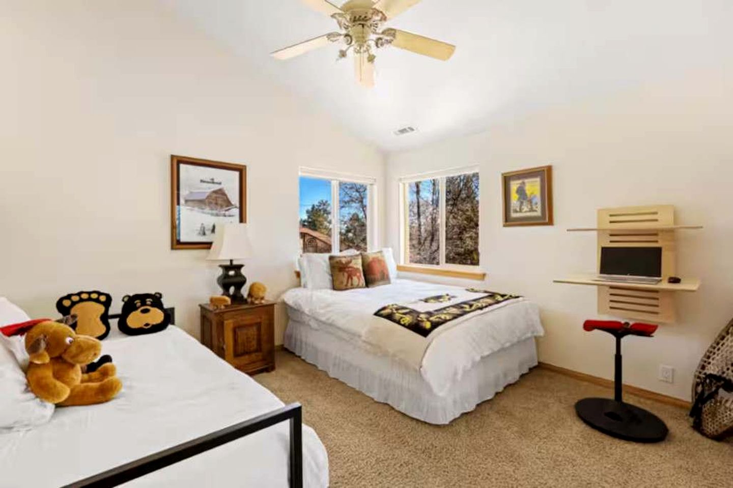 Ultimate Comfort: Cabin with Hot Tub near Big Bear Lake, California