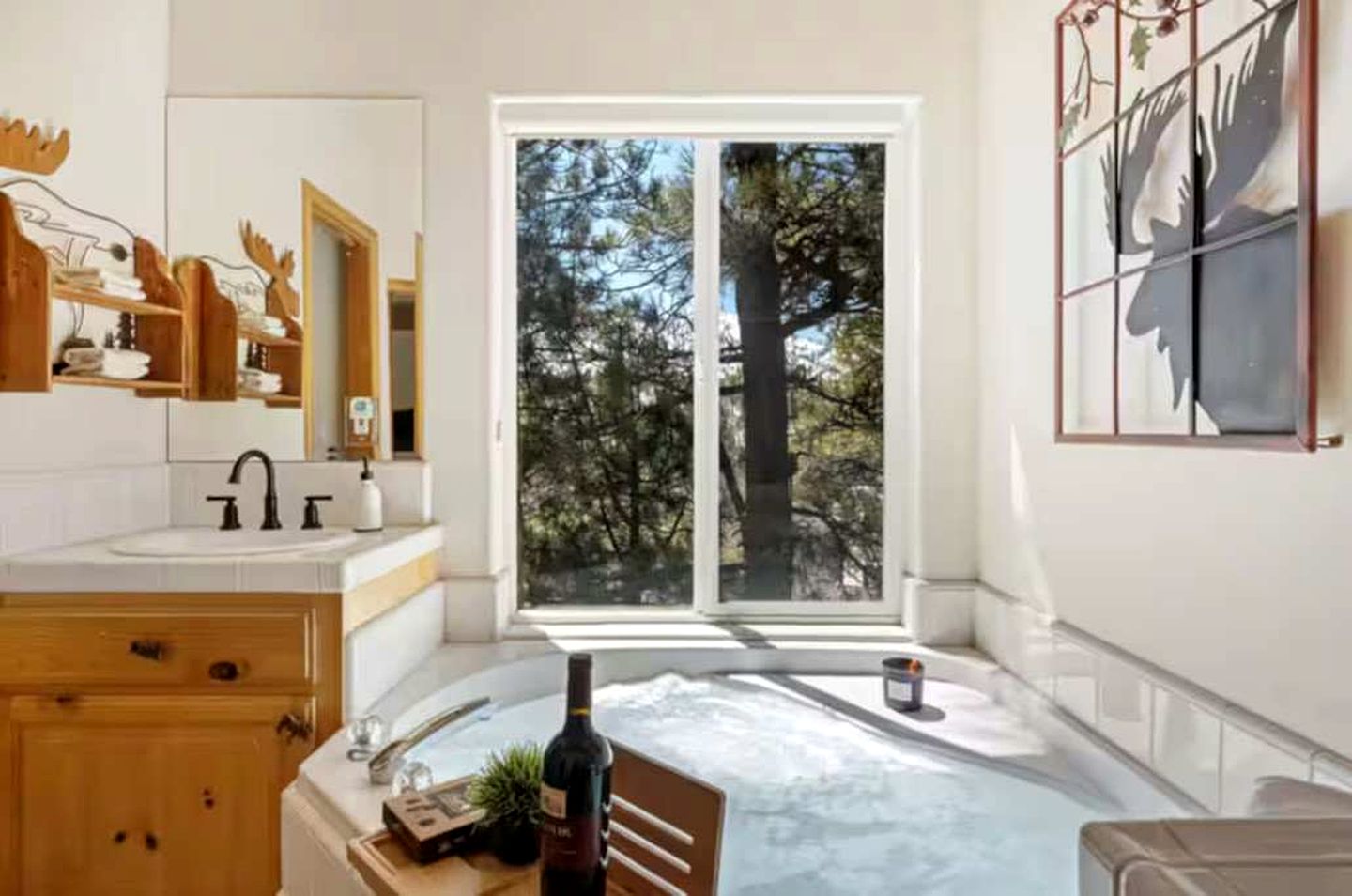 Ultimate Comfort: Cabin with Hot Tub near Big Bear Lake, California