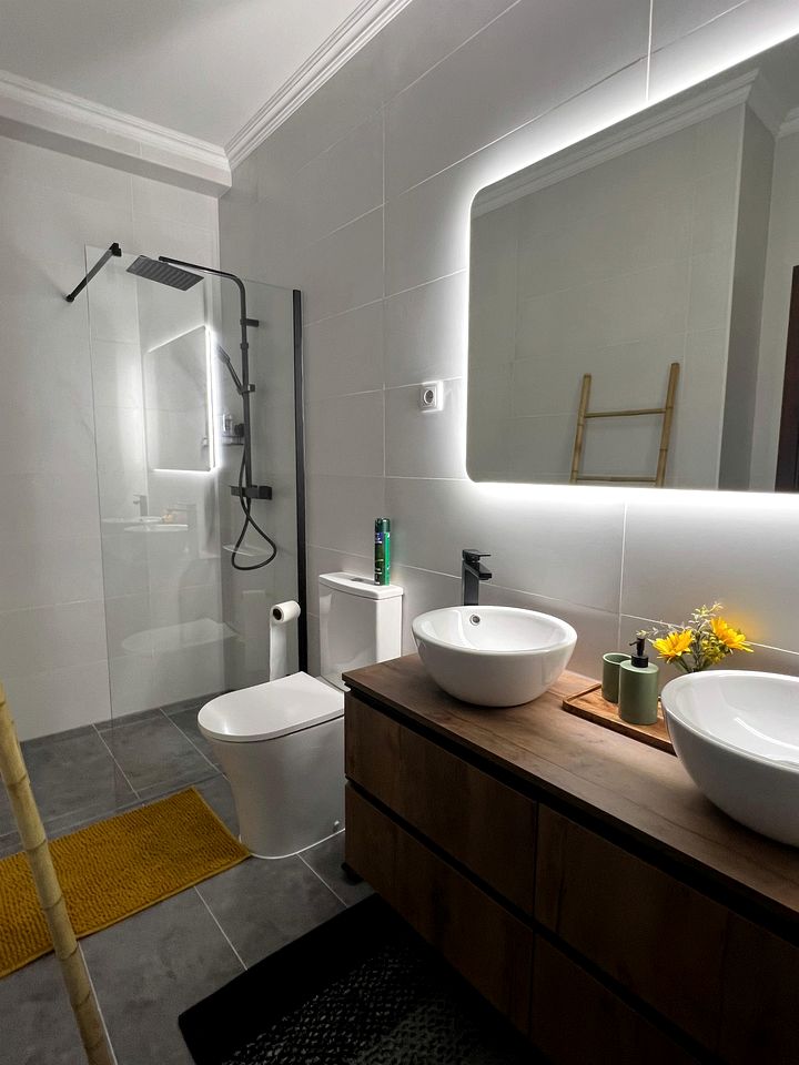 Ultimate Gathering Spot: Incredible Rental for Families and Friends in Coimbra, PT