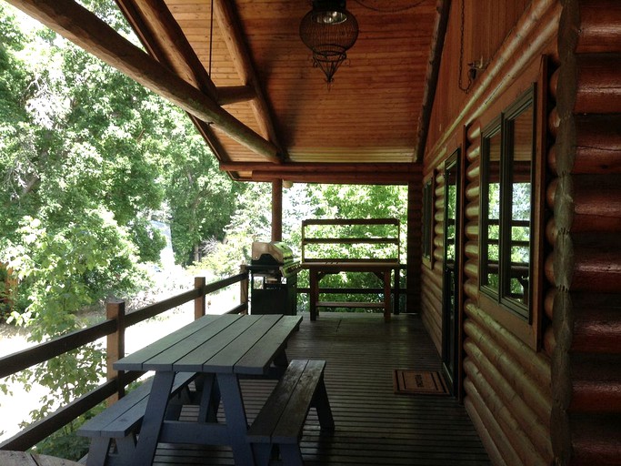 Ultimate Zion/Bryce retreat Secluded Cabin on Horse Ranch, Log Cabins
