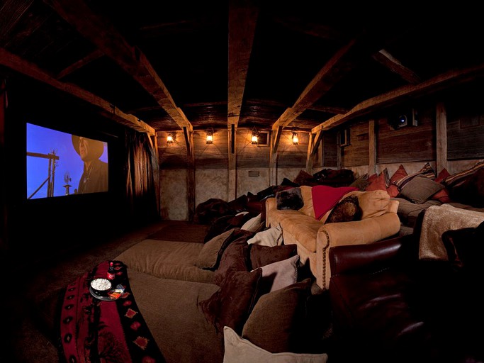 Log Cabins (Mountain Village, Colorado, United States)