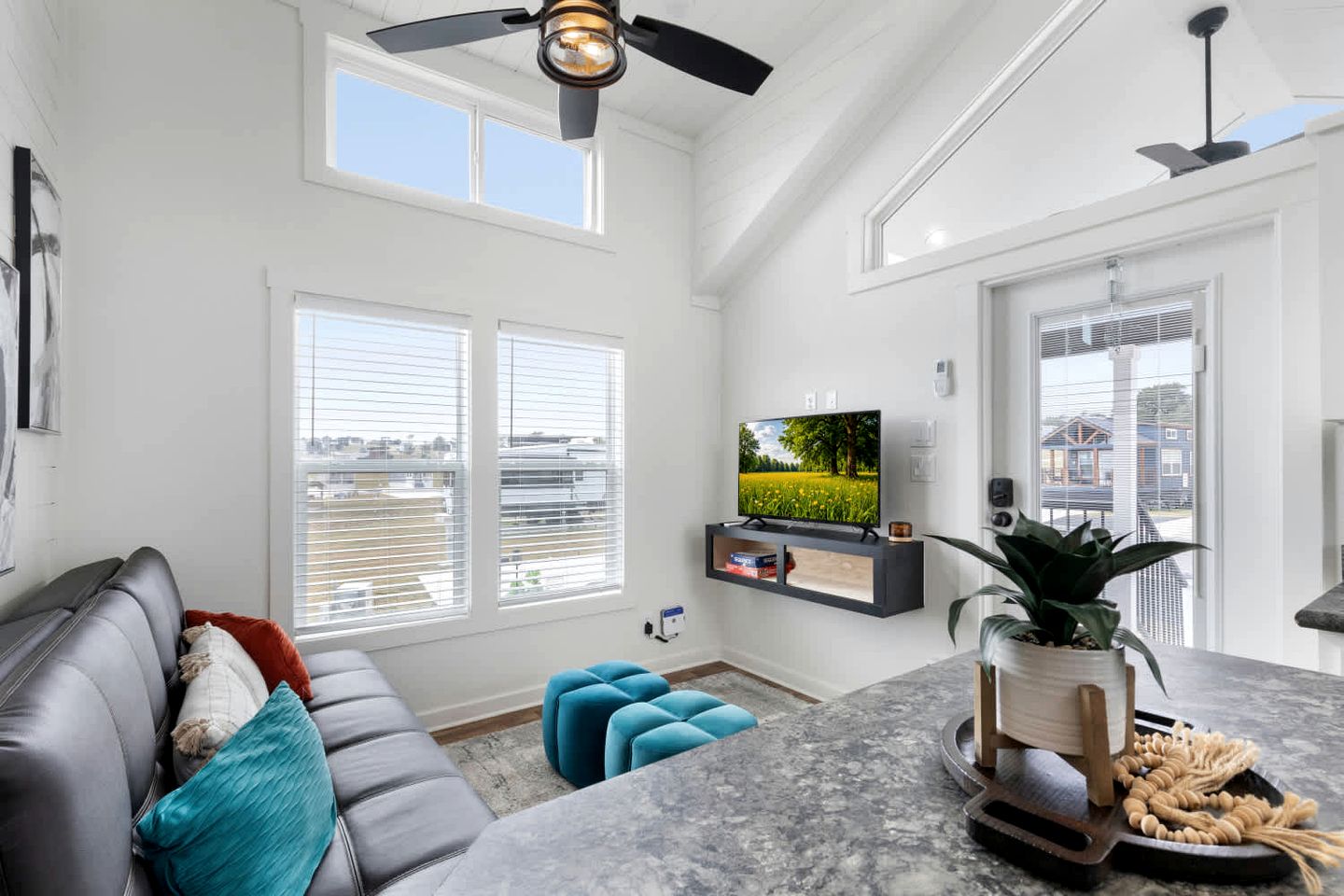 Serene Hill Country Tiny Home with Vineyard Views Near Fredericksburg, Texas