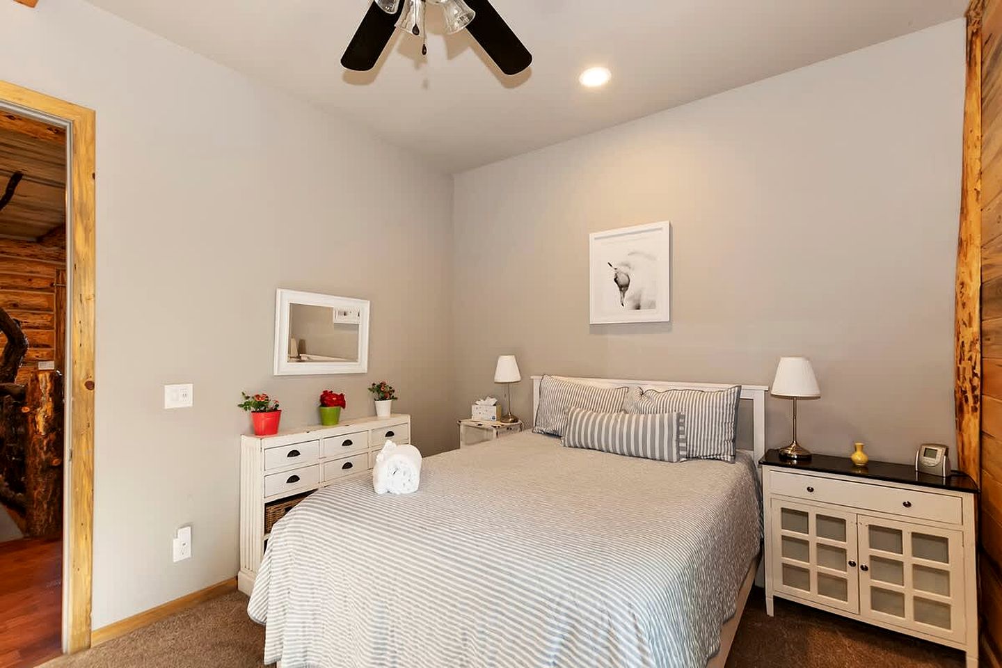 Unforgettable Design Cabin with Fire Pit and Spectacular Game Room in Big Bear Lake, California