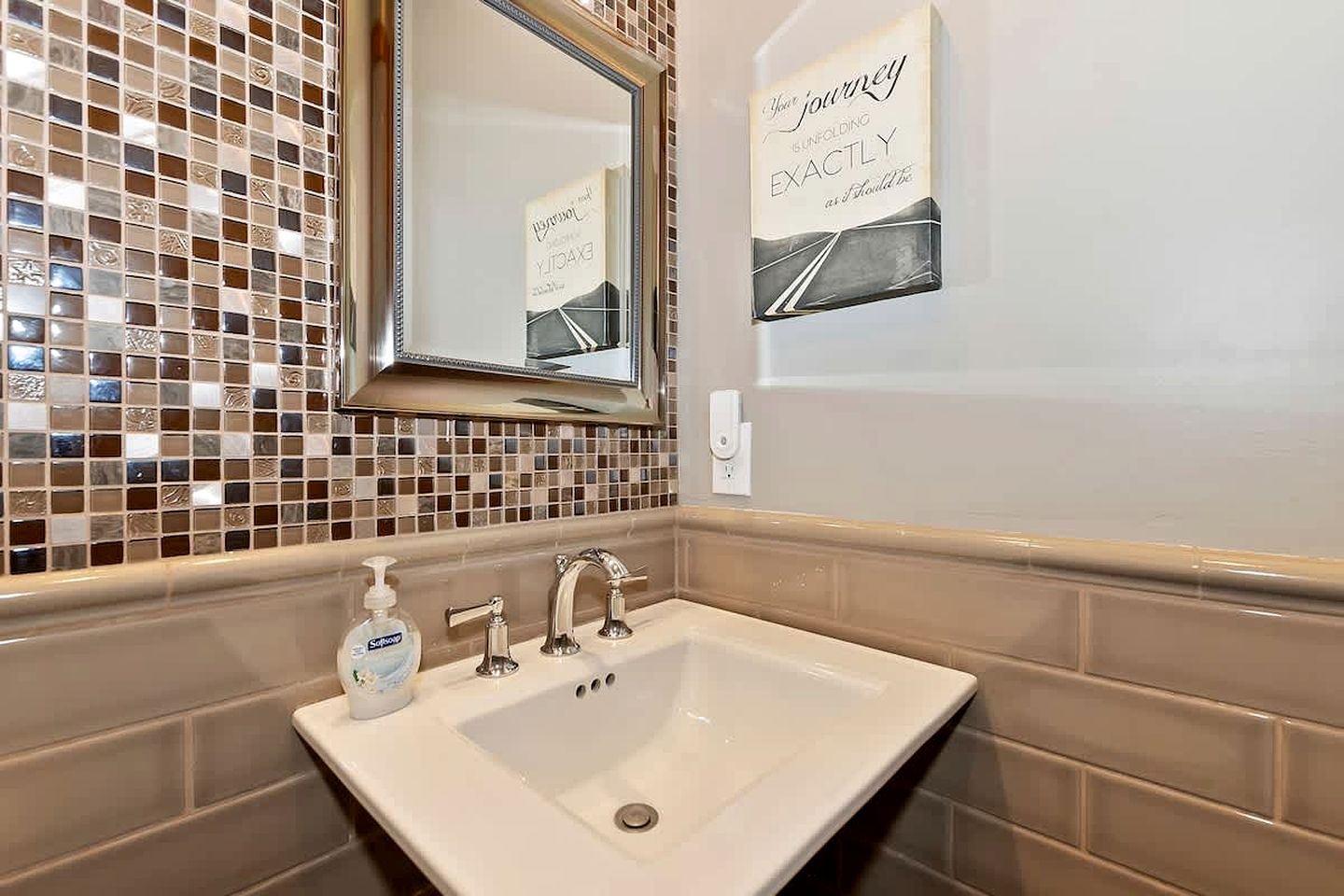 Unforgettable Design Cabin with Fire Pit and Spectacular Game Room in Big Bear Lake, California