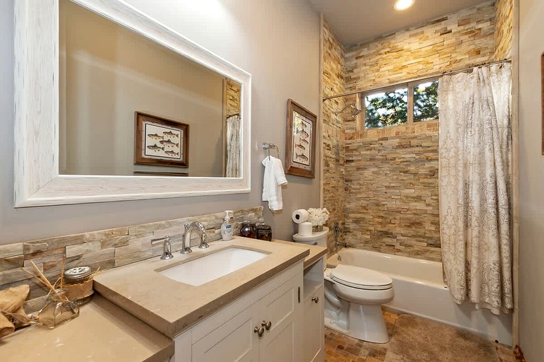 Cabins (United States of America, Big Bear Lake, California)