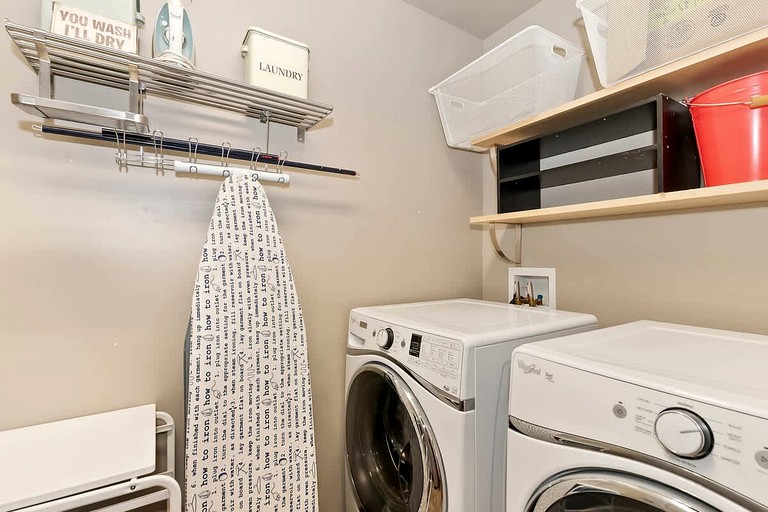 Cabins (United States of America, Big Bear Lake, California)