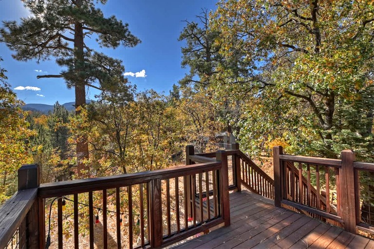 Cabins (United States of America, Big Bear Lake, California)