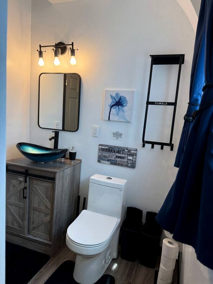 Unique Earth Home Stay with Pet Goats and Fishing Pond near Lake Gaston NC