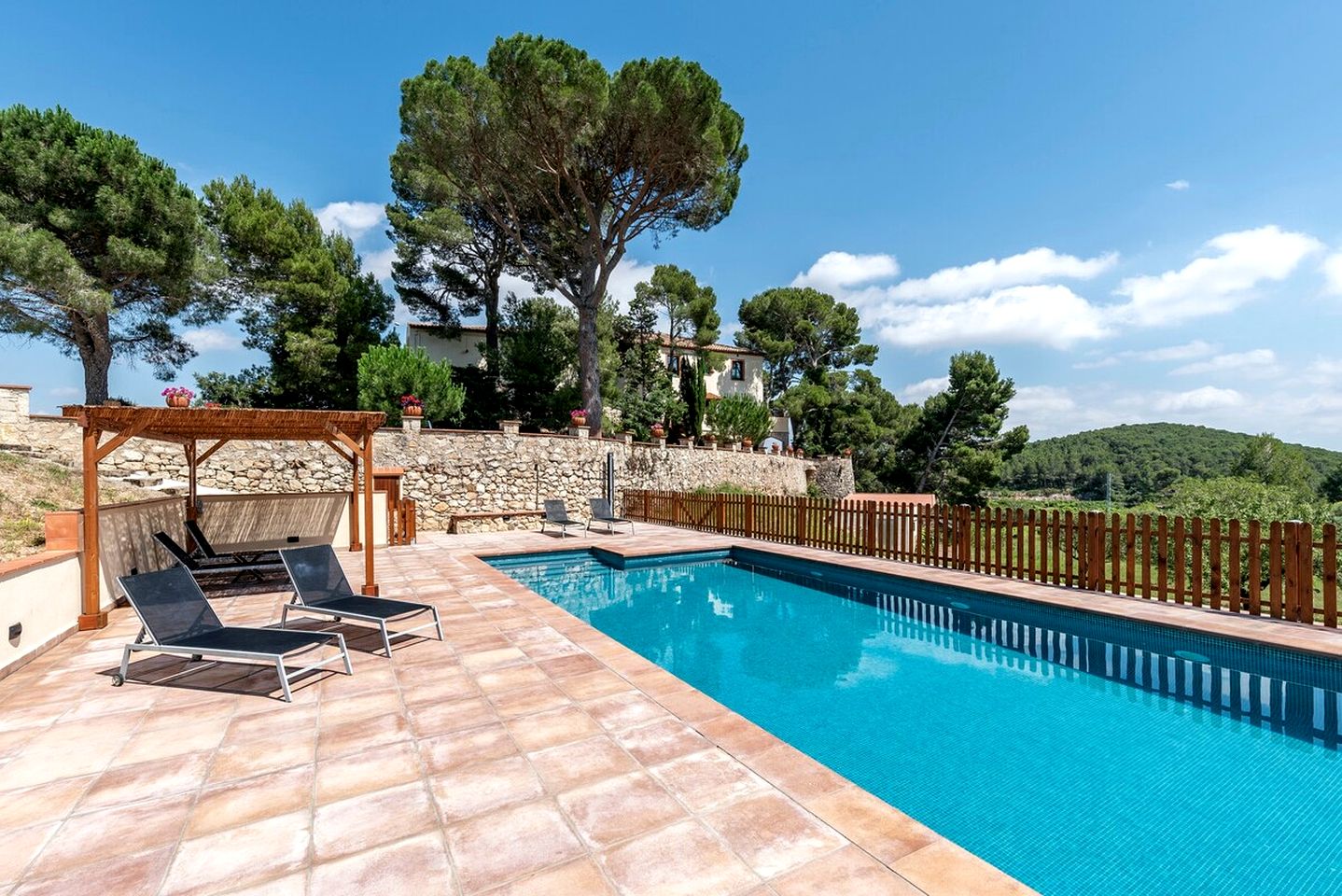 Breathtaking Villa Perfect a Dream Vacation In Catalonia, Spain