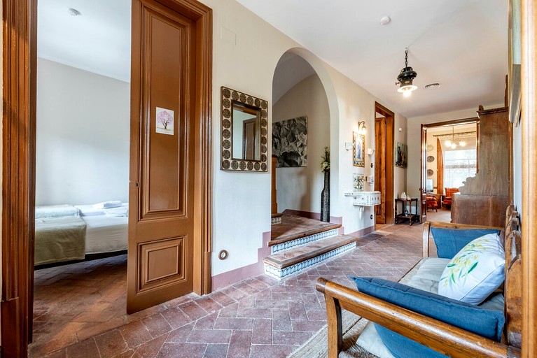 Villas (Spain, Figuerola del Camp, Catalonia)