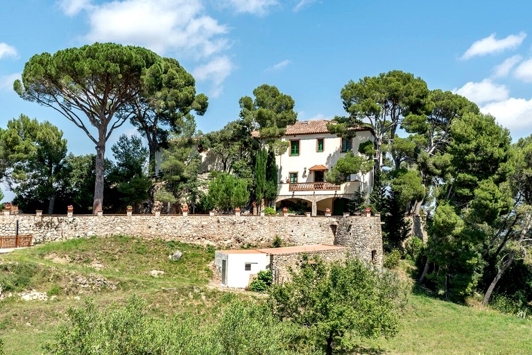 Villas (Spain, Figuerola del Camp, Catalonia)