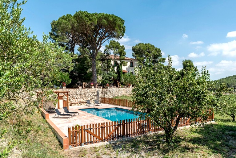Villas (Spain, Figuerola del Camp, Catalonia)