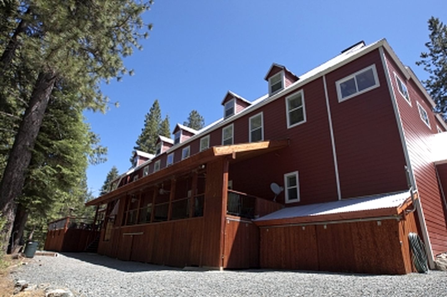 Mountain Cabin Rental For 52 with a Luxury Hot Tub La Porte, Northern California