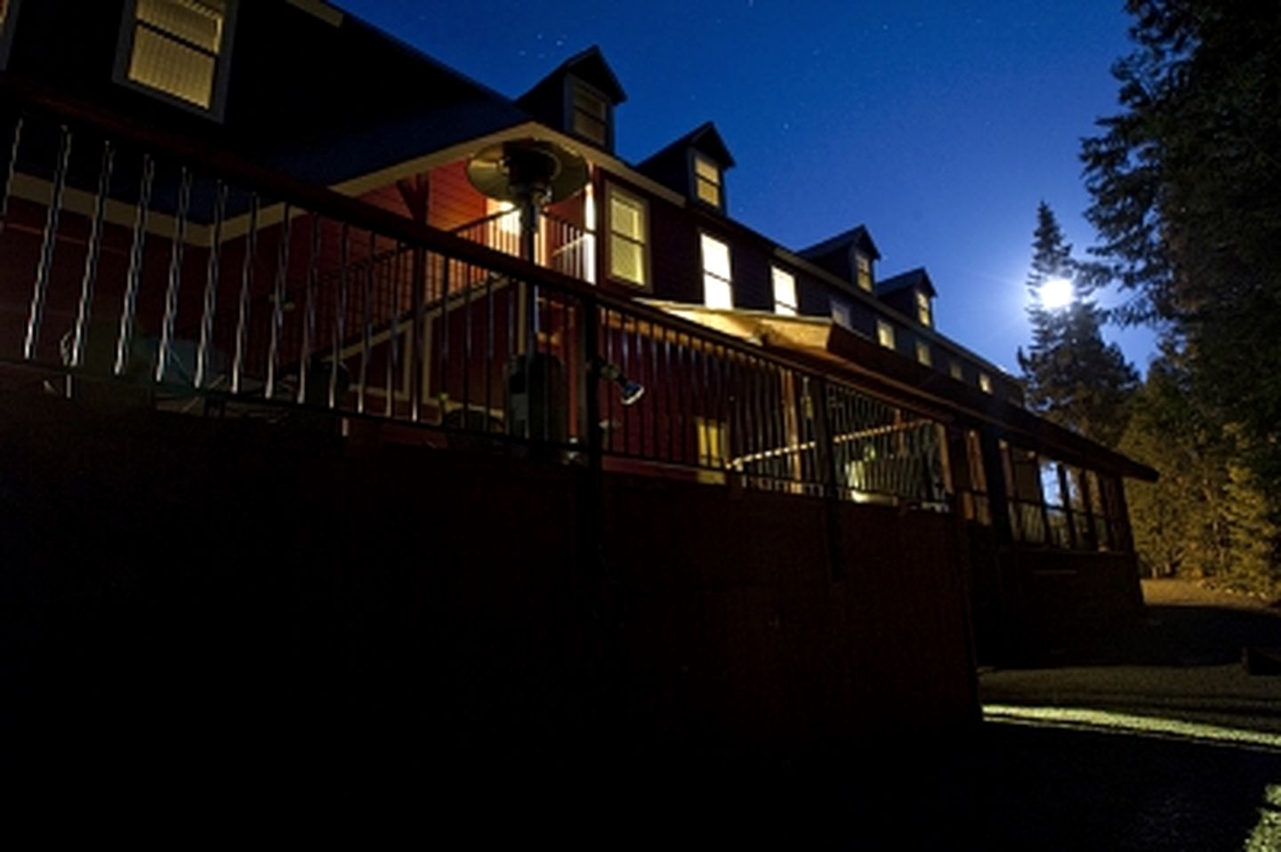 Mountain Cabin Rental For 52 with a Luxury Hot Tub La Porte, Northern California