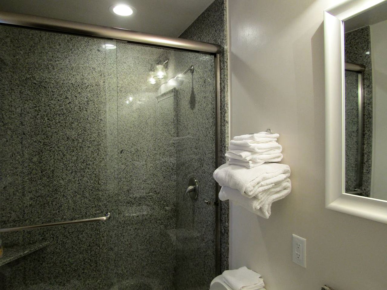 Secluded Mountain Cabin Rentals in the Sierras of La Porte, California