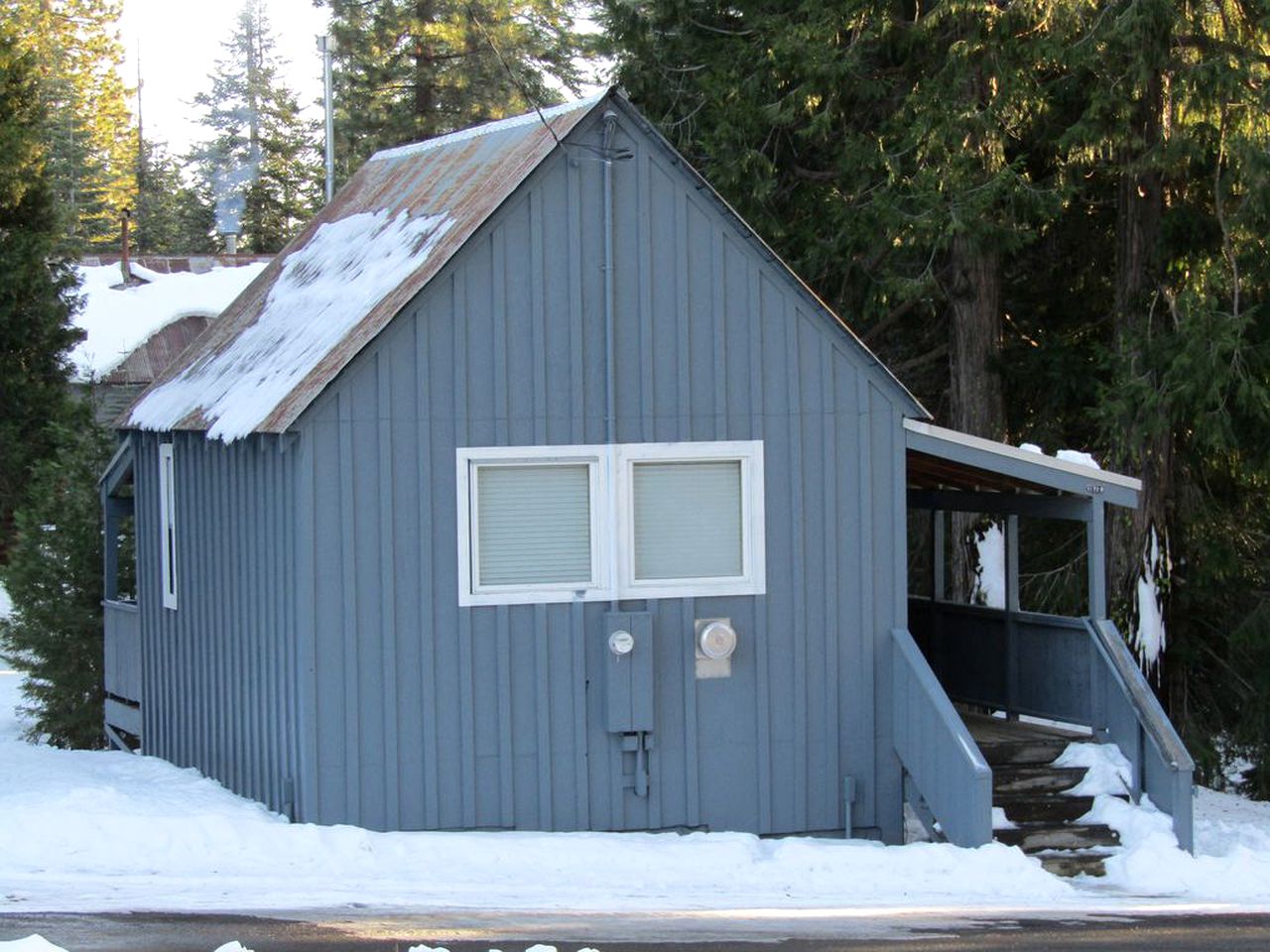 Secluded Mountain Cabin Rentals in the Sierras of La Porte, California