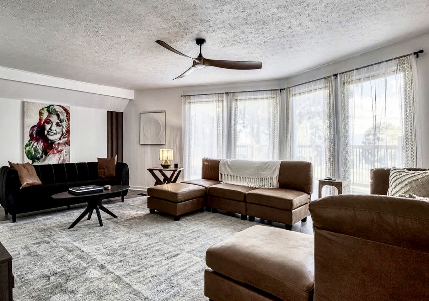 Spacious Smoky Mountain Cabin with RV Parking, Hot Tub & Game Room near Soaky Mountain Water Park in Sevierville, TN