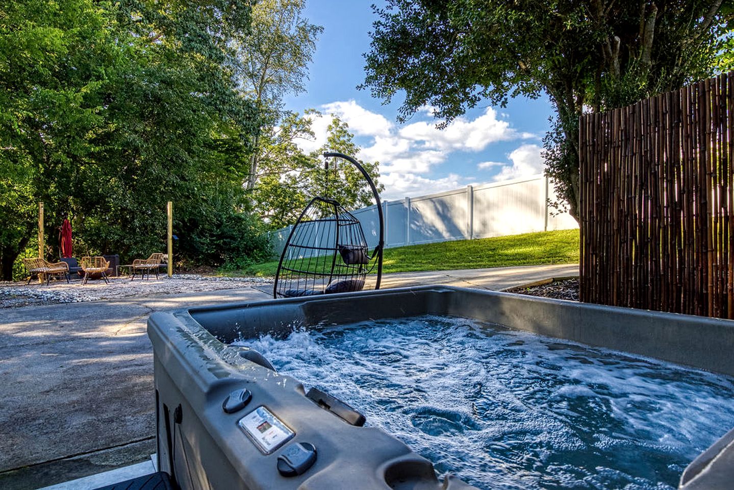 Spacious Smoky Mountain Cabin with RV Parking, Hot Tub & Game Room near Soaky Mountain Water Park in Sevierville, TN