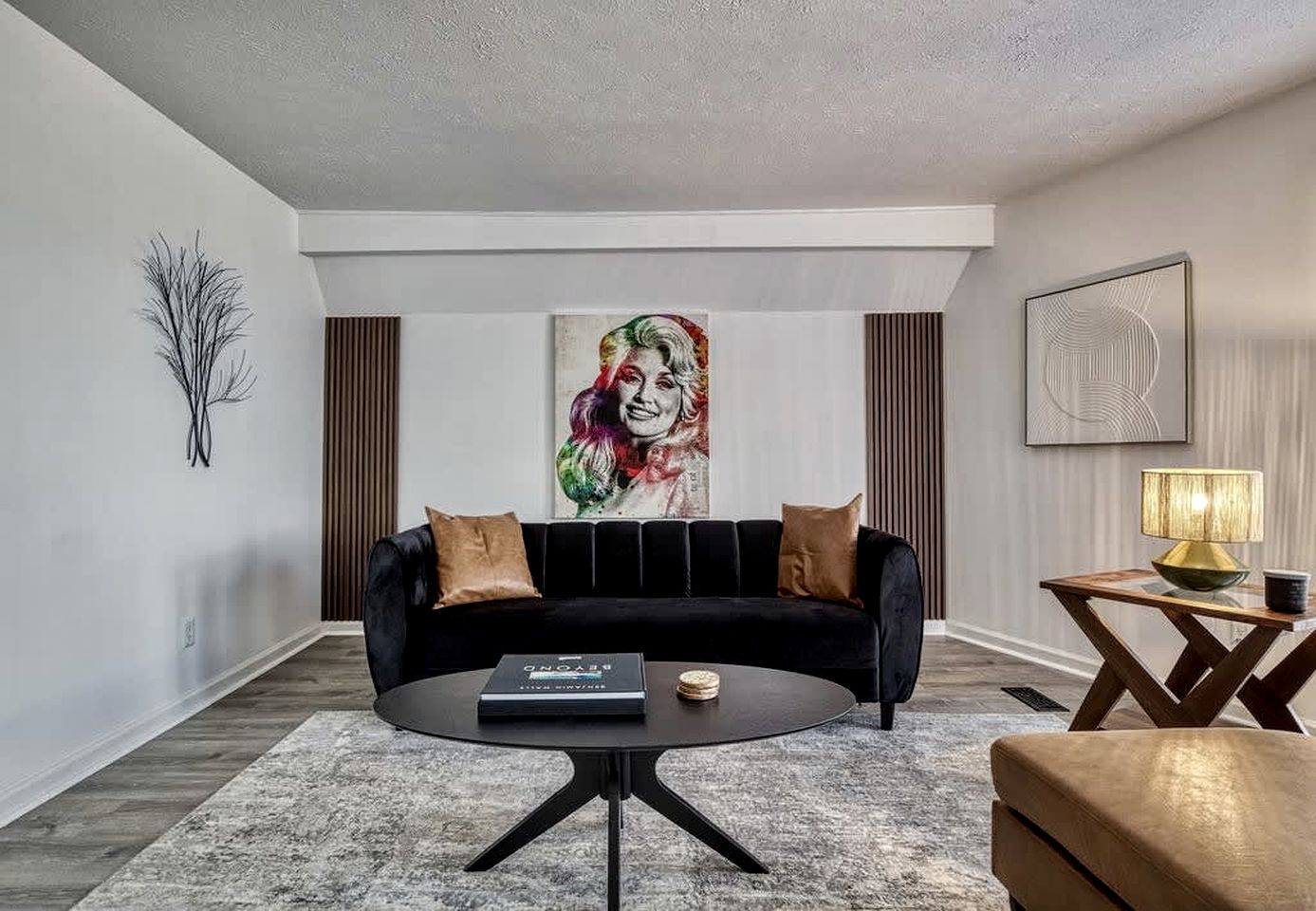 Spacious Smoky Mountain Cabin with RV Parking, Hot Tub & Game Room near Soaky Mountain Water Park in Sevierville, TN