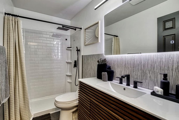 A-Frames (United States of America, Sevierville, Tennessee)