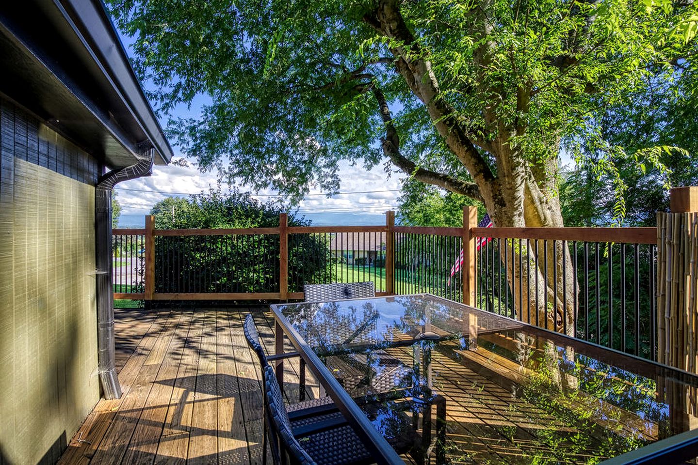 Spacious Smoky Mountain Cabin with RV Parking, Hot Tub & Game Room near Soaky Mountain Water Park in Sevierville, TN