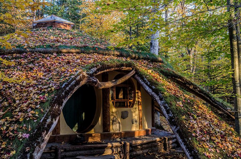 Enjoy this quaint hobbit hole: glamping pod rental in Quebec, Canada