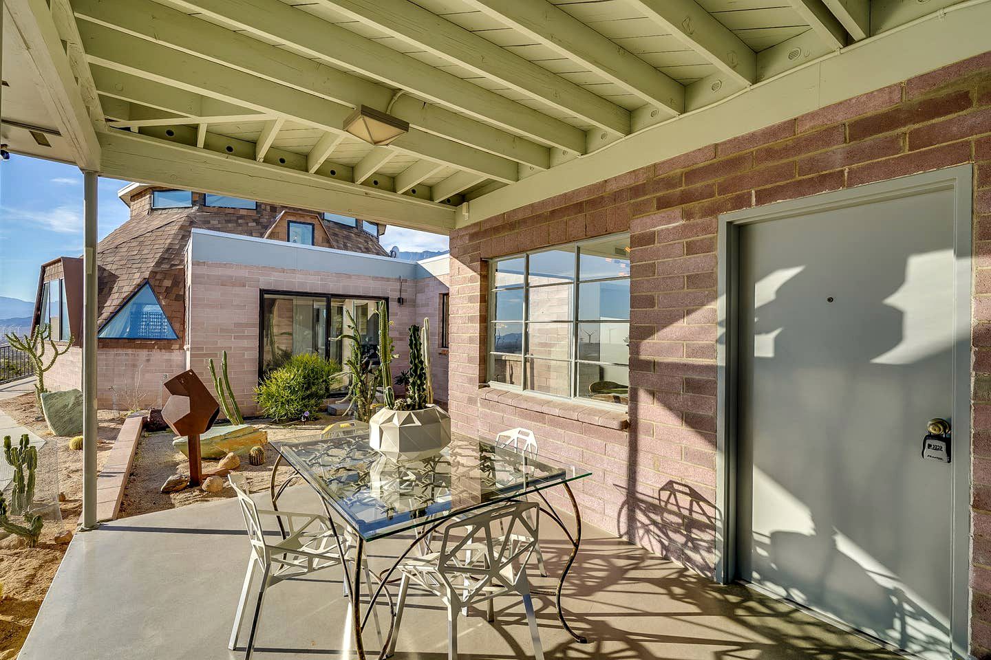 Unique and Secluded Dome Retreat Surrounded by Mountains in Palm Springs