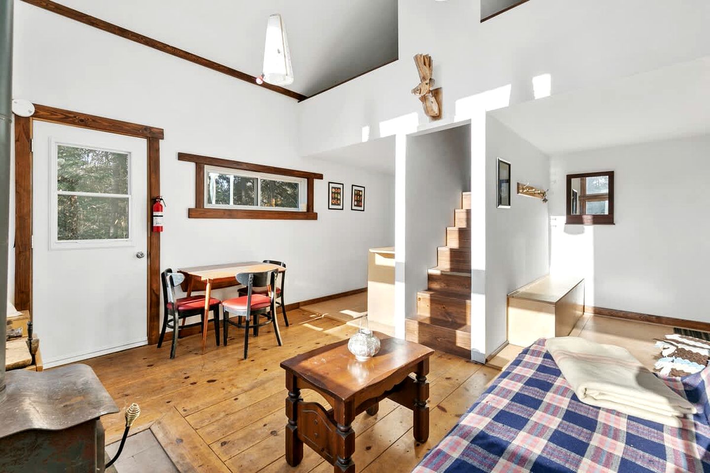 Unique Cabin with Modern Interior Surrounded by Nature for a Peaceful Escape in Harrington, Quebec