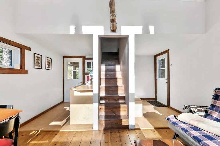 Cabins (Canada, Harrington, Quebec)