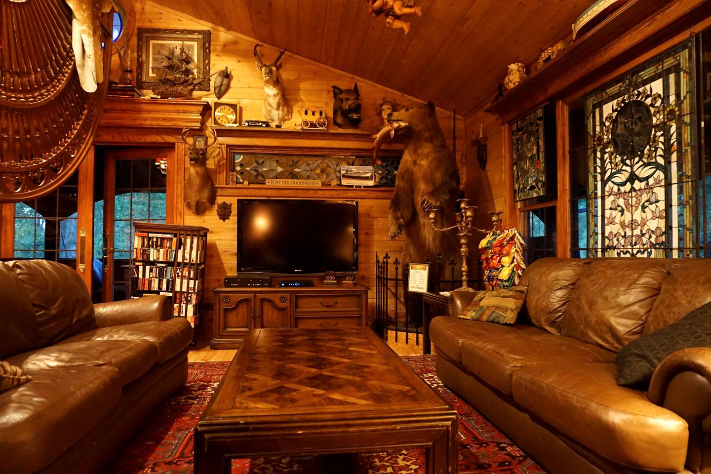 Unique Cabin Rental for a Vacation near Green Lake, Wisconsin