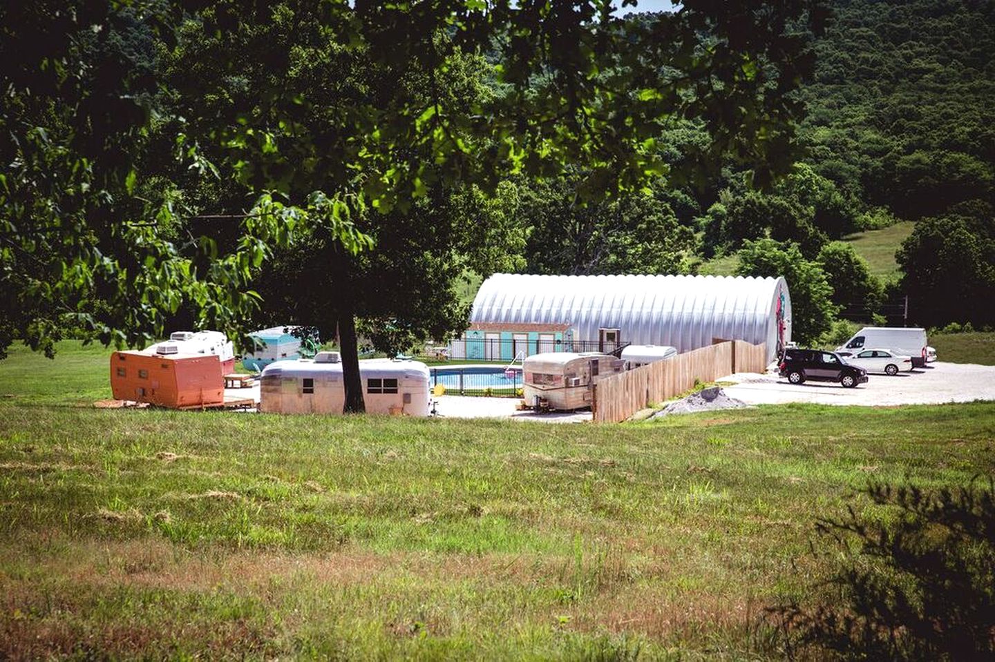 Unique Christmas Vacation Rental with a Fireplace near Fayetteville, Arkansas