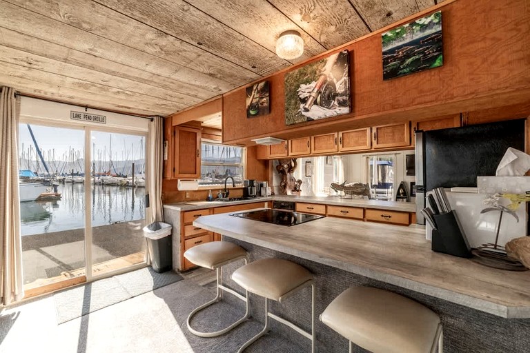 Floating Homes (United States of America, Bayview, Idaho)