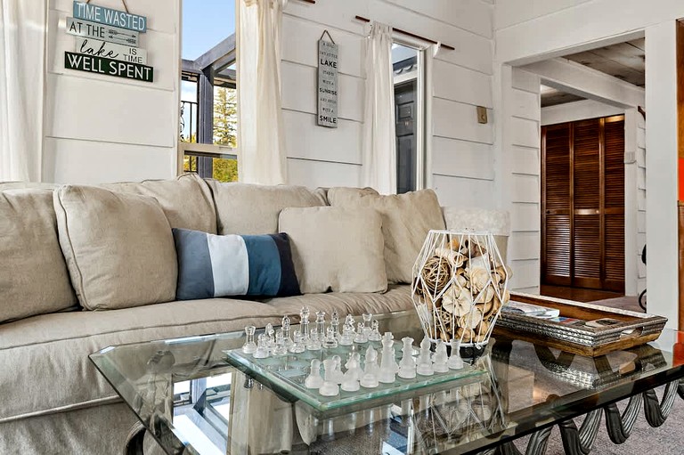 Floating Homes (United States of America, Bayview, Idaho)