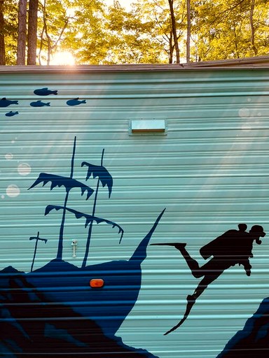 Caravans (Canada, Miller Lake, Ontario)