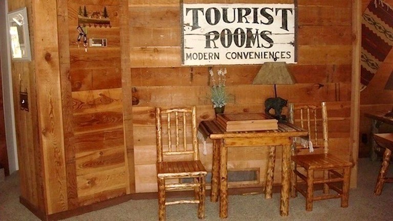 Cottages (Gallatin Gateway, Montana, United States)