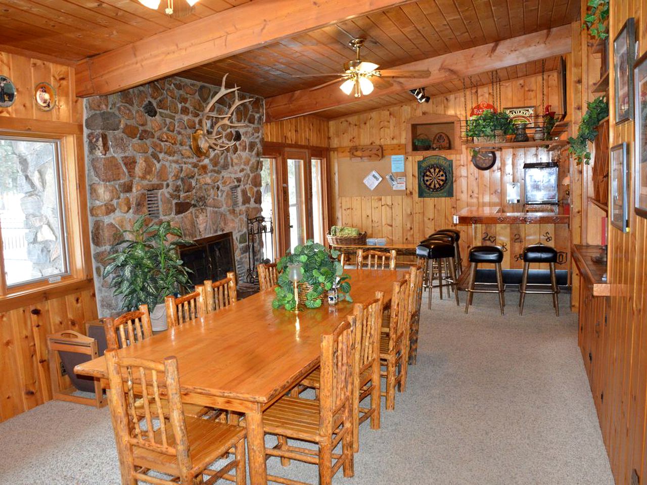 Picturesque Cottage for a Riverside Retreat near Big Sky, Montana