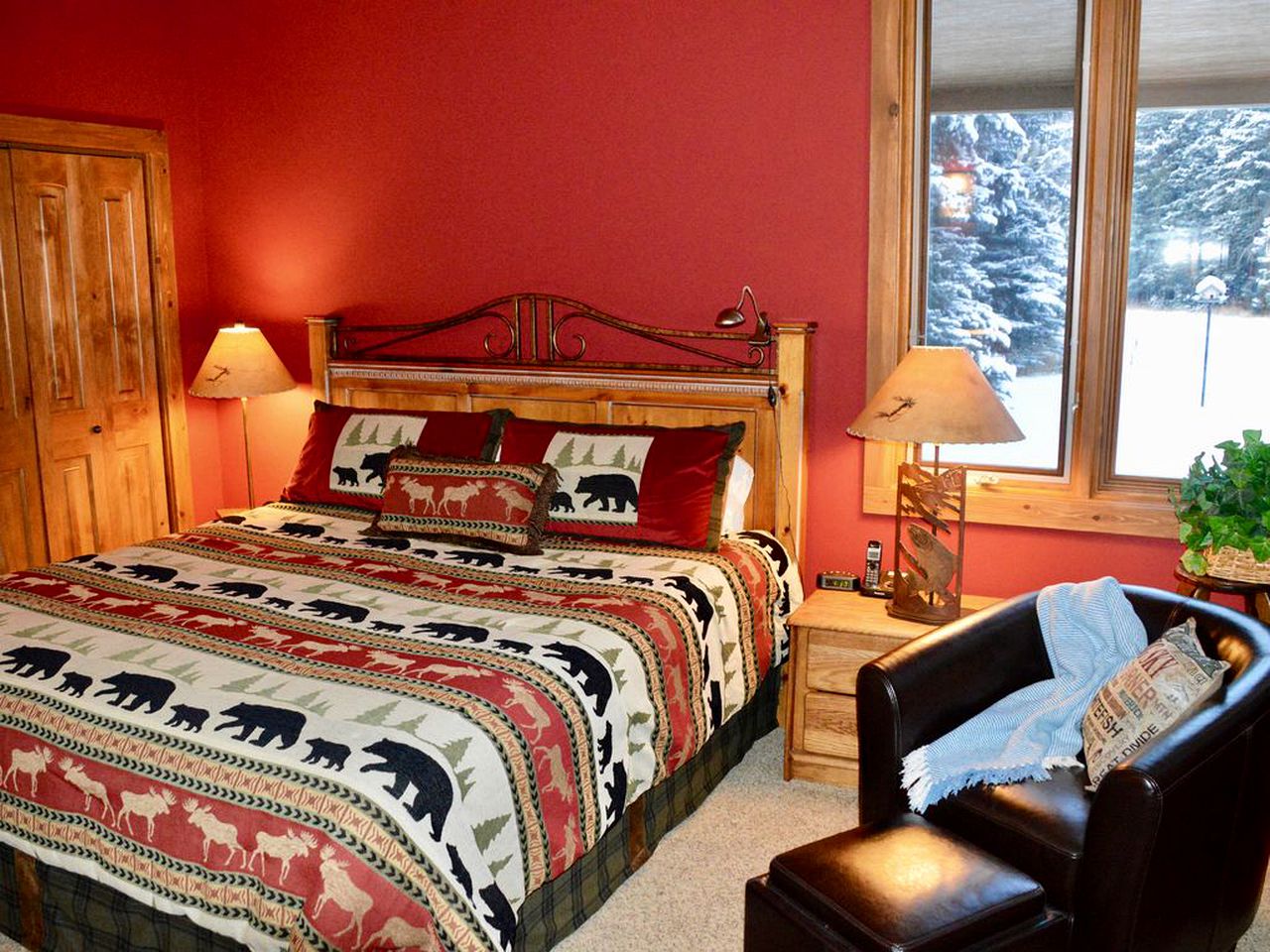 Picturesque Cottage for a Riverside Retreat near Big Sky, Montana