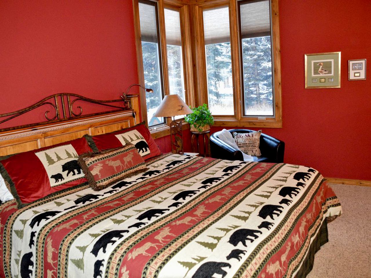 Picturesque Cottage for a Riverside Retreat near Big Sky, Montana