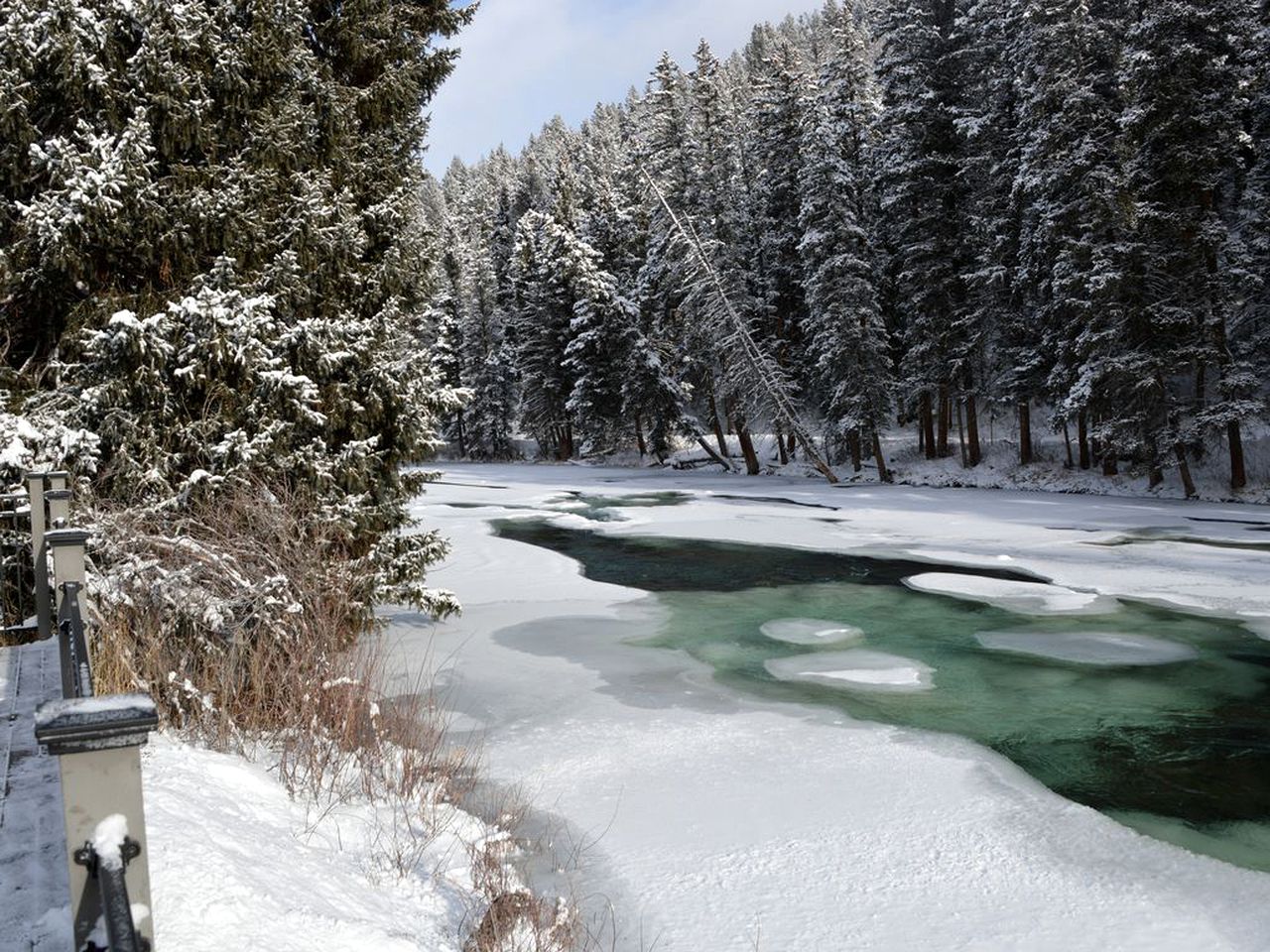 Picturesque Cottage for a Riverside Retreat near Big Sky, Montana
