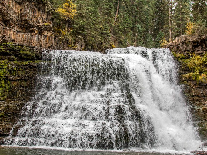 Cottages (Gallatin Gateway, Montana, United States)