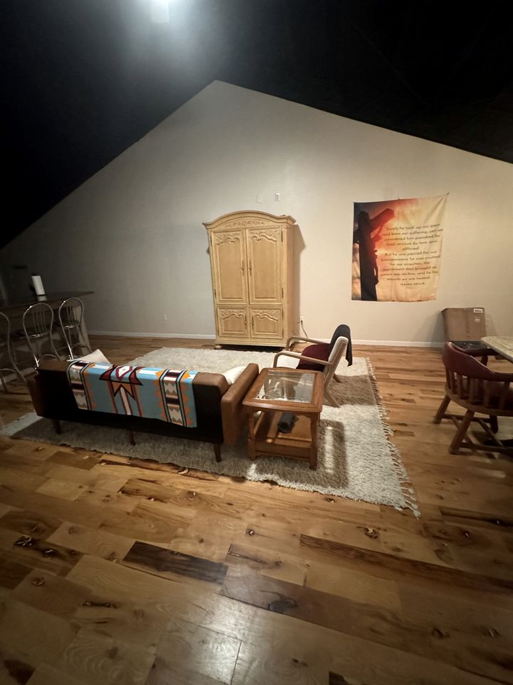 Unique Loft Rental with Access to Spacious Deck and Games Room for an Amazing Getaway by Tenkiller Ferry Lake in Oklahoma