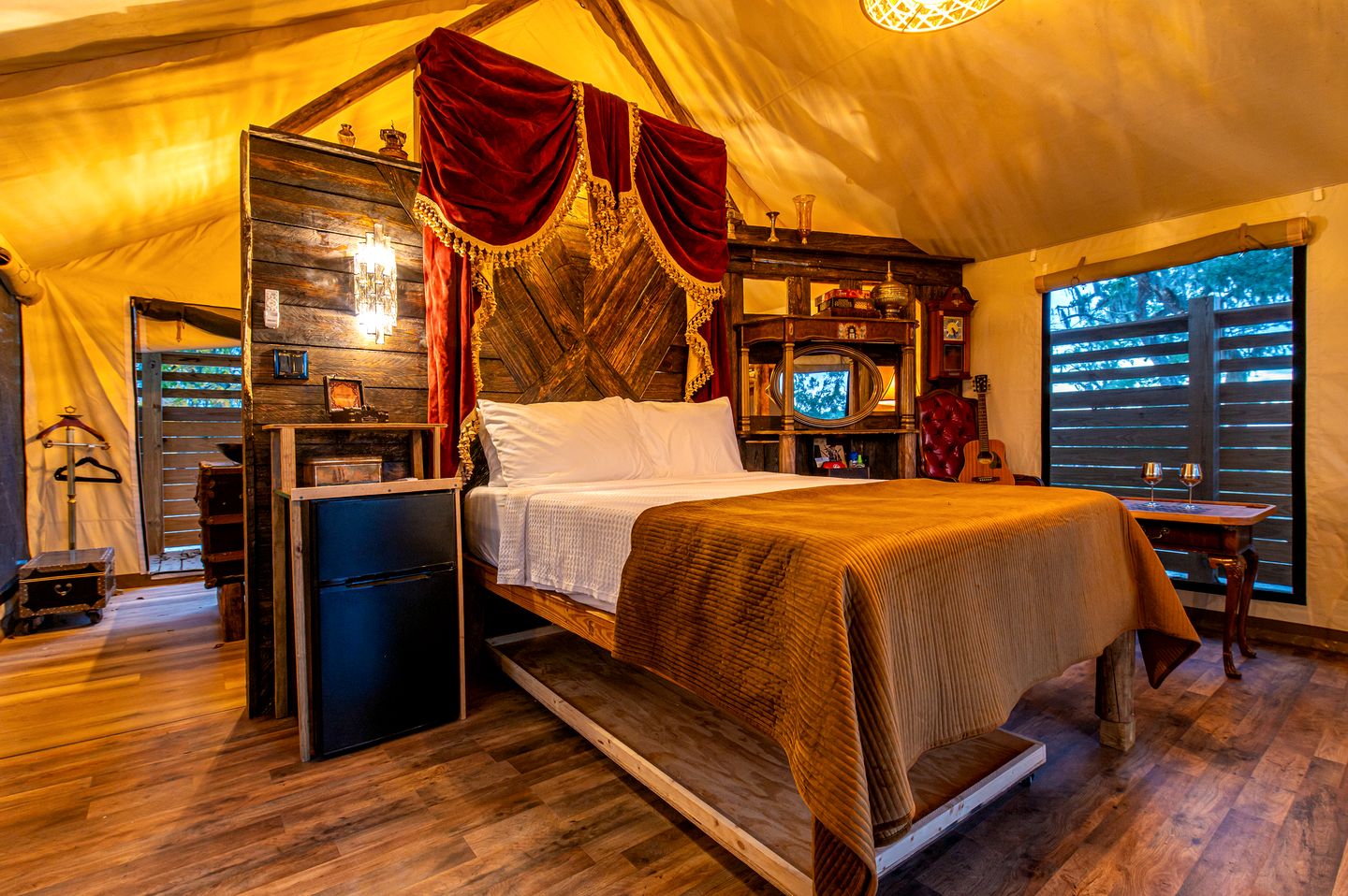 Unique Marshfront Treehouse Stay with Heated Soaking Tub & Adventure-Inspired Escape in Townsend, Georgia