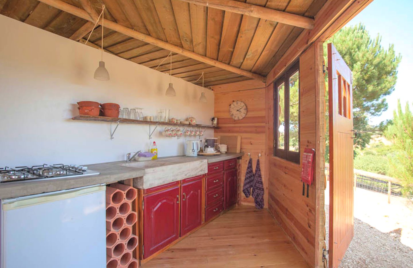 Unique Octagonal Glamping Getaway with Gorgeous Views near Lisbon in Portugal