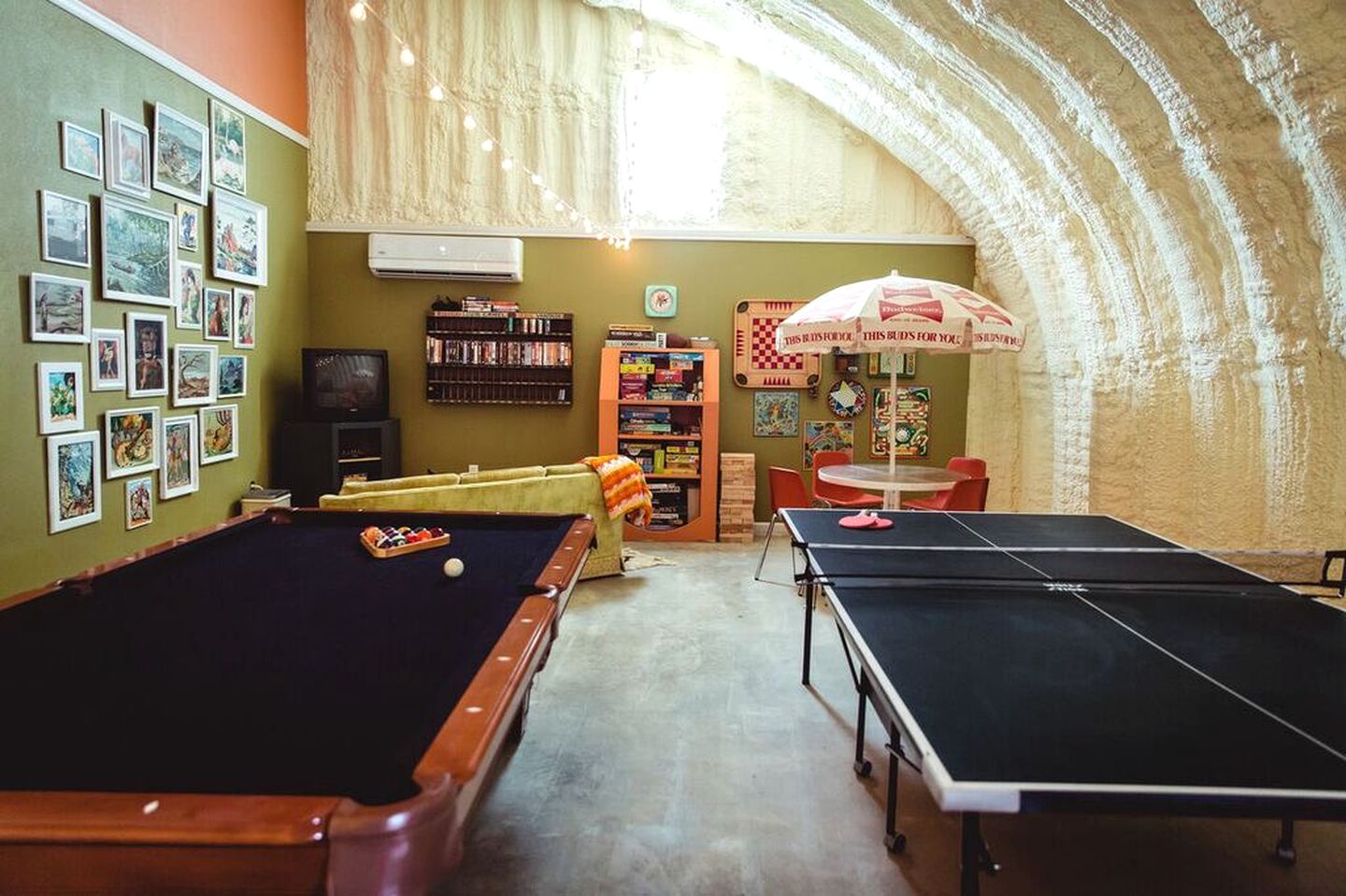 Unique Old West Vacation Rental near Fayetteville and Ozark National Forest, Arkansas