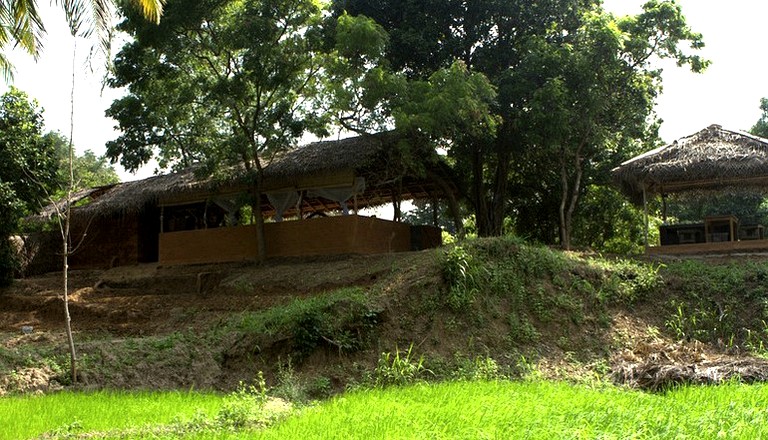 Huts (Saliya Wewa, Northwestern Province, Sri Lanka)