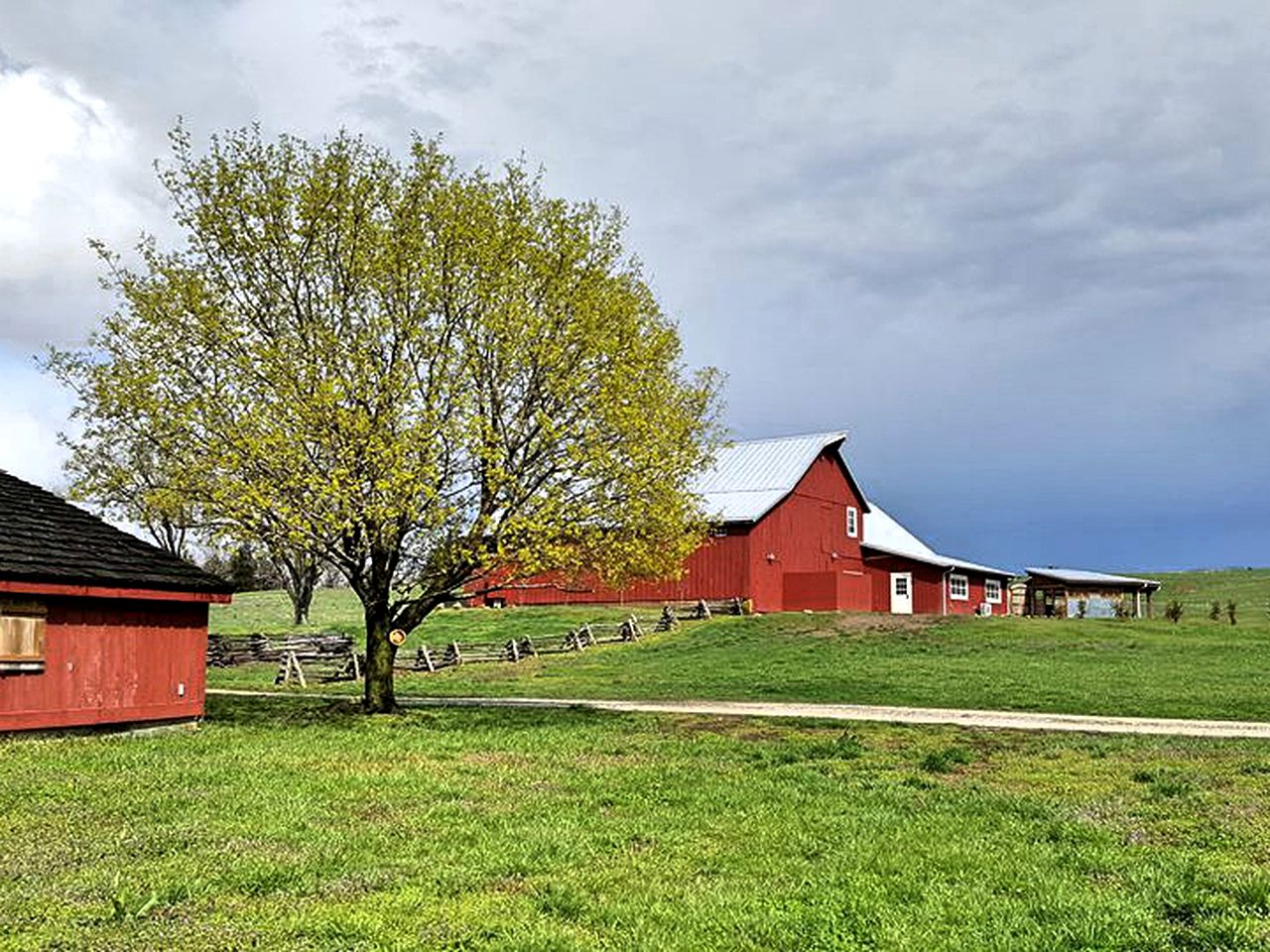 Unique Stone Cottage Rental for a Couples' Vacation near New Haven, Missouri