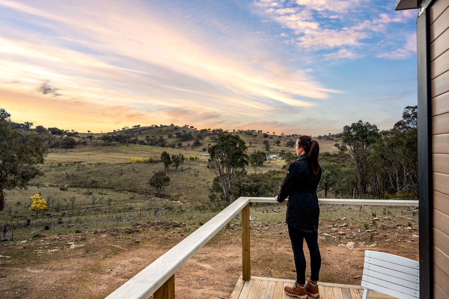 Unique Tiny House Cabin with Hot Tub, Outdoor Bathtub and Beautiful Wildlife in New South Wales, Australia