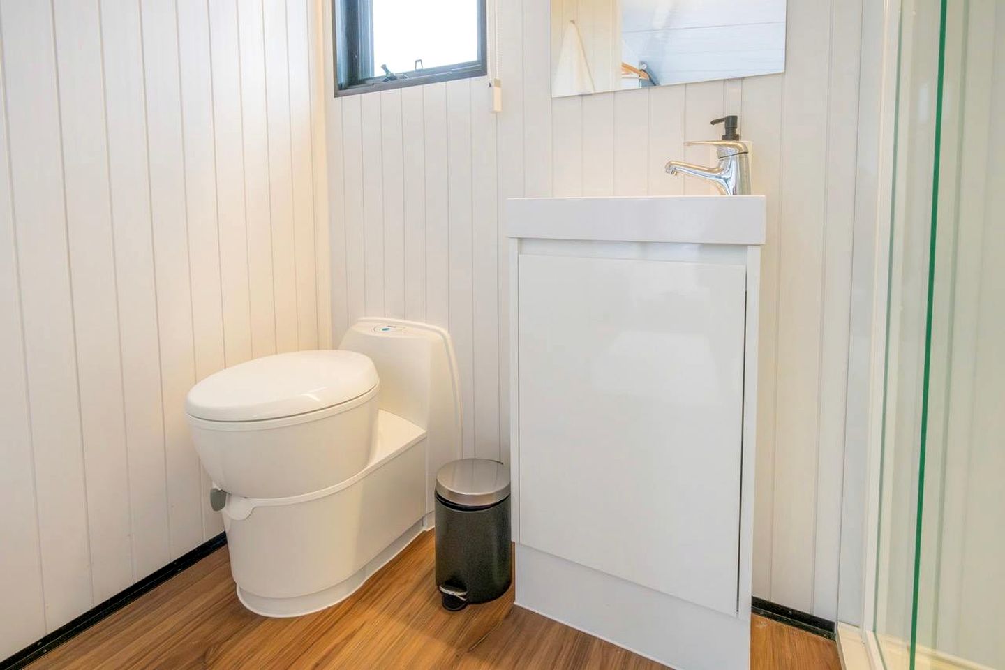 Unique Tiny House with Hot-Tub in New South Wales