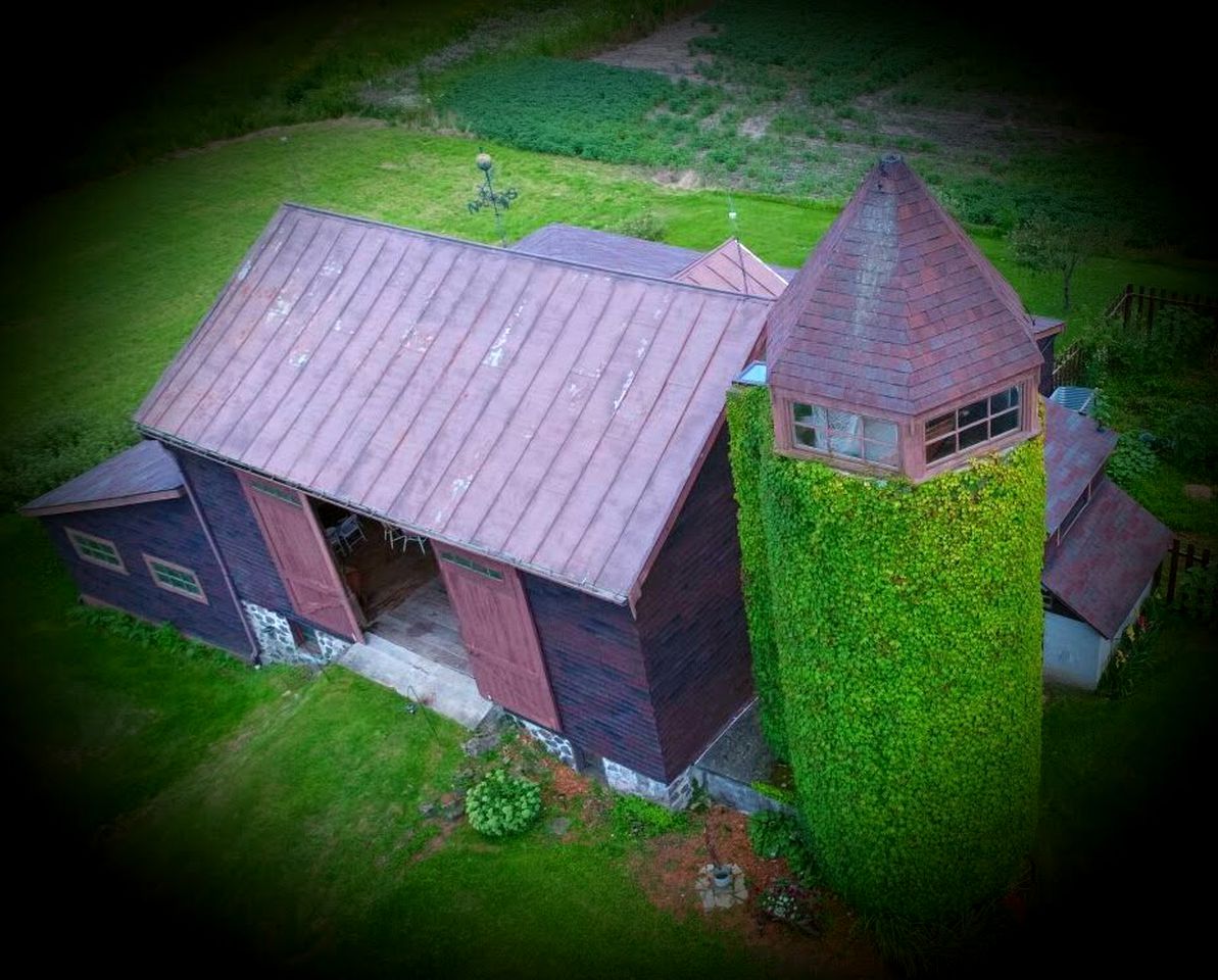 Unique Tower Vacation Rental on Farmland near Waukesha, Wisconsin